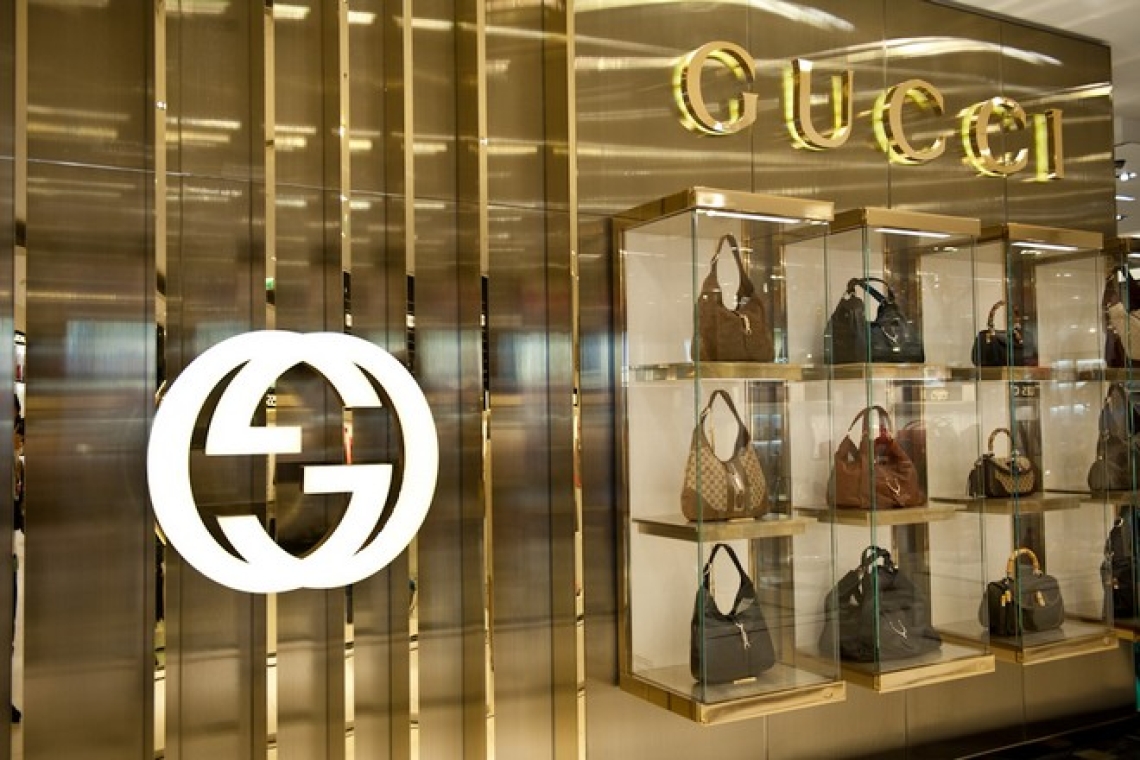 OMONDO ÉCONOMIE - Kering secoue le monde du luxe : nouveau patron pour Gucci