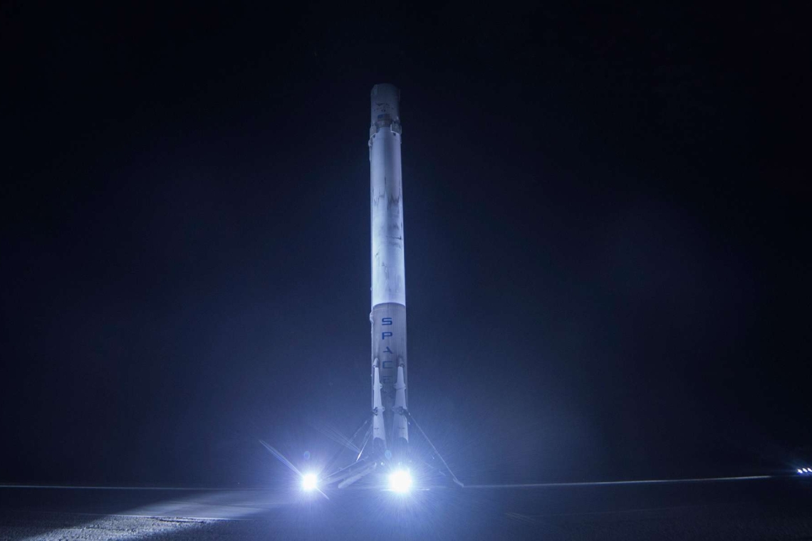 OMONDO ESPACE - SpaceX réussit l'exploit de récupérer le premier étage de Starship