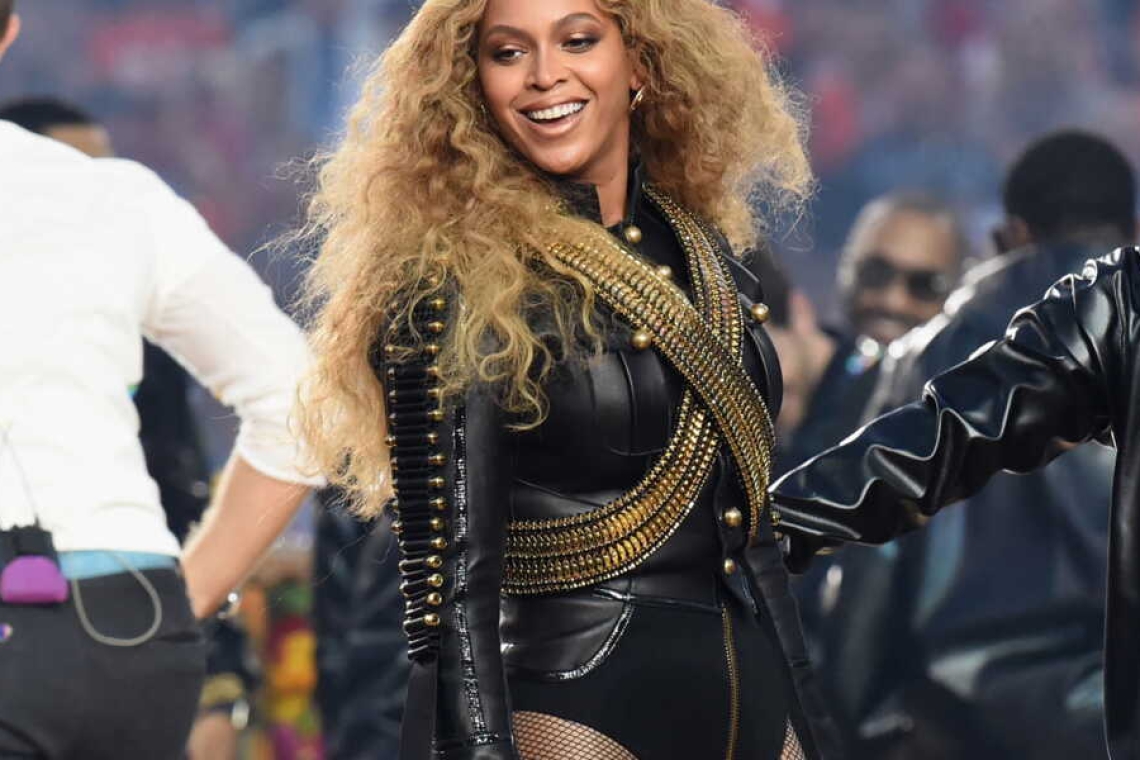 OMONDO MUSIQUE - Beyoncé annonce une tournée mondiale surprise pour célébrer ses 25 ans de carrière