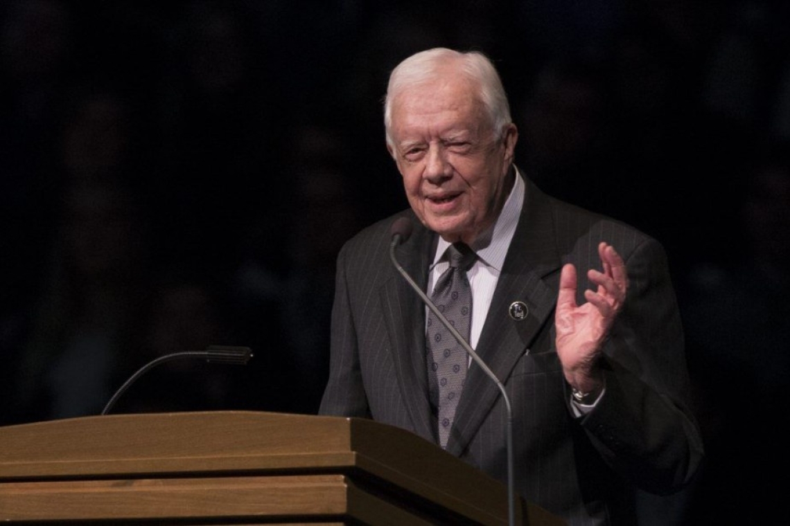 OMONDO POLITIQUE - Jimmy Carter, centenaire, exprime son soutien à Kamala Harris pour l'élection présidentielle