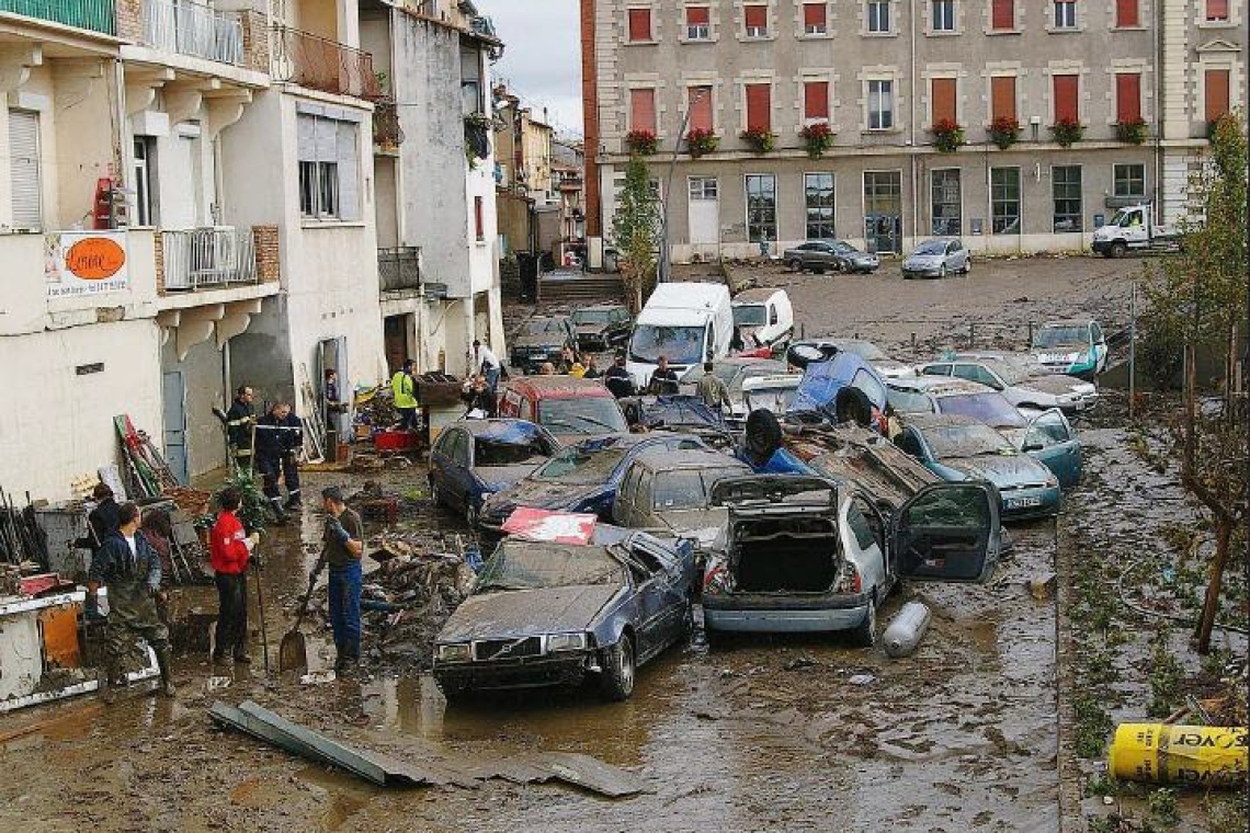 OMONDO ENVIRONNEMENT : Inondations record dans la vallée du Gier - Les habitants face à l'ampleur des dégâts