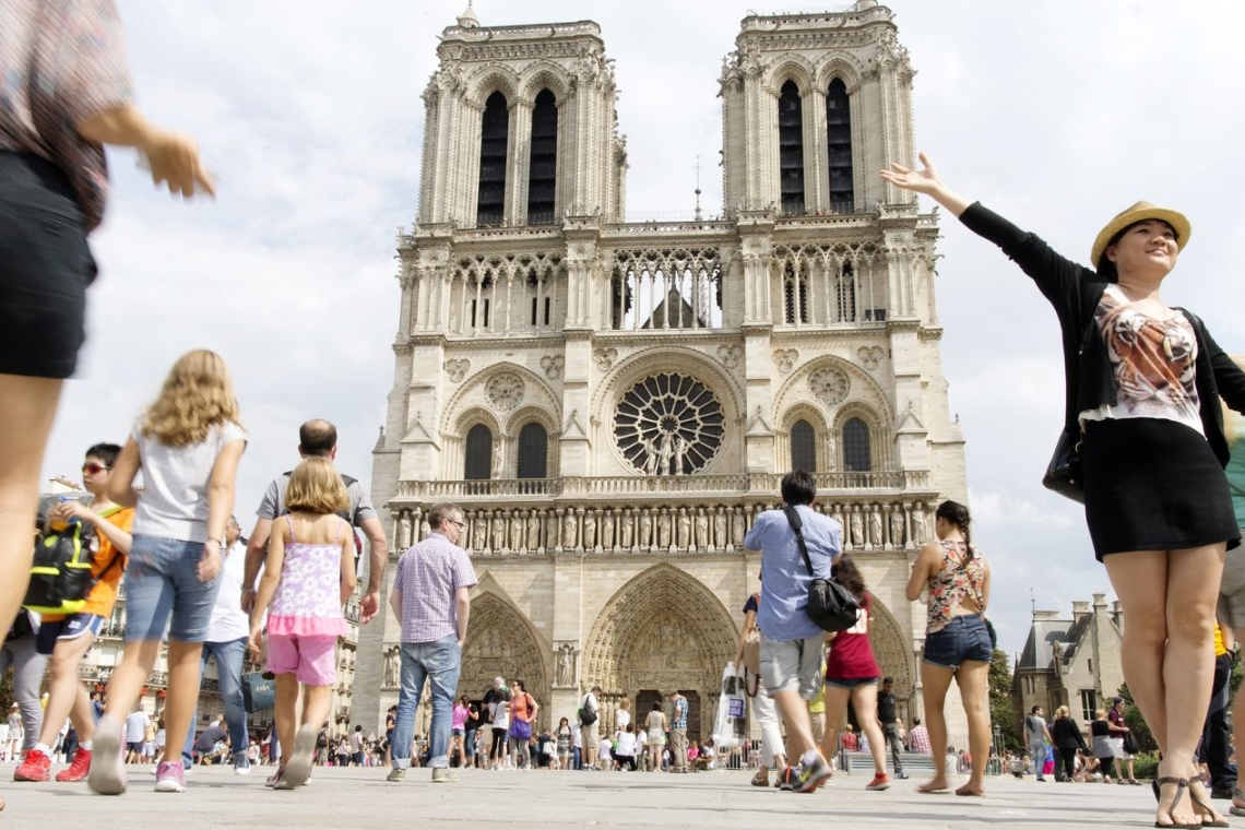 OMONDO CULTURE - Notre-Dame de Paris : débat sur la gratuité d'entrée pour les touristes