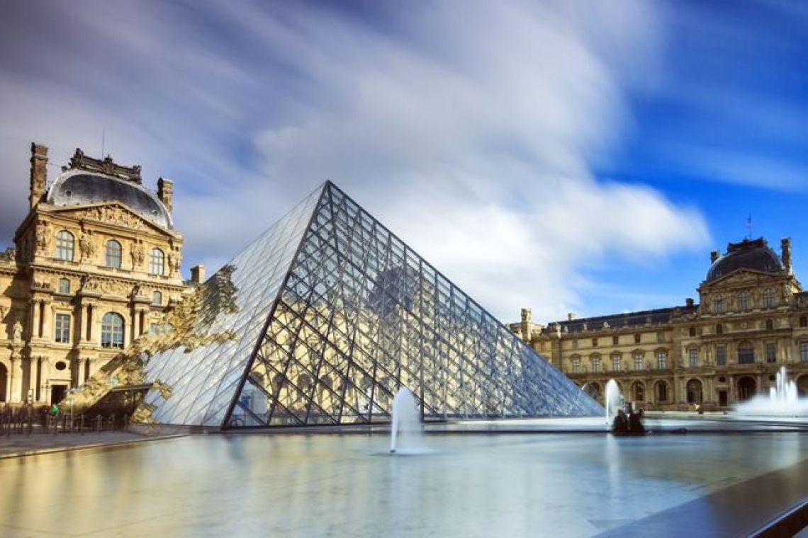 OMONDO ARTS - Le Louvre accueille une exposition révolutionnaire mêlant art classique et réalité augmentée