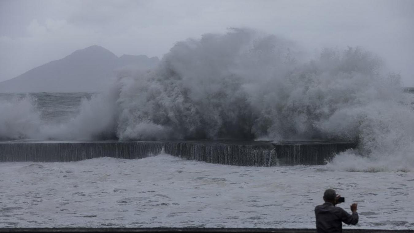OMONDO ENVIRONNEMENT - Typhon à Taïwan : des vagues de cinq mètres et des milliers de personnes évacuées