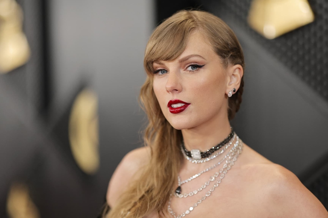 OMONDO MUSIQUE - Taylor Swift annonce une tournée mondiale après le succès de son album "Midnights"