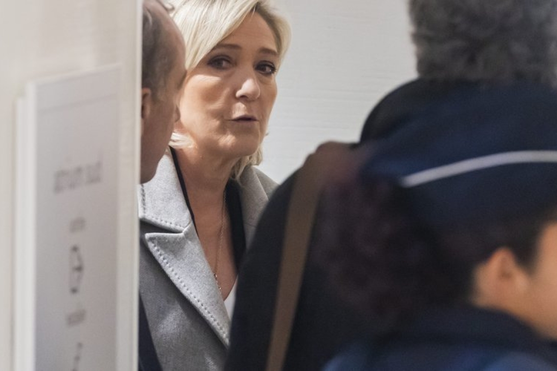 OMONDO JUSTICE - Procès des assistants parlementaires du FN : cinq ans de prison et une peine d'inéligibilité requis à l'encontre de Marine Le Pen