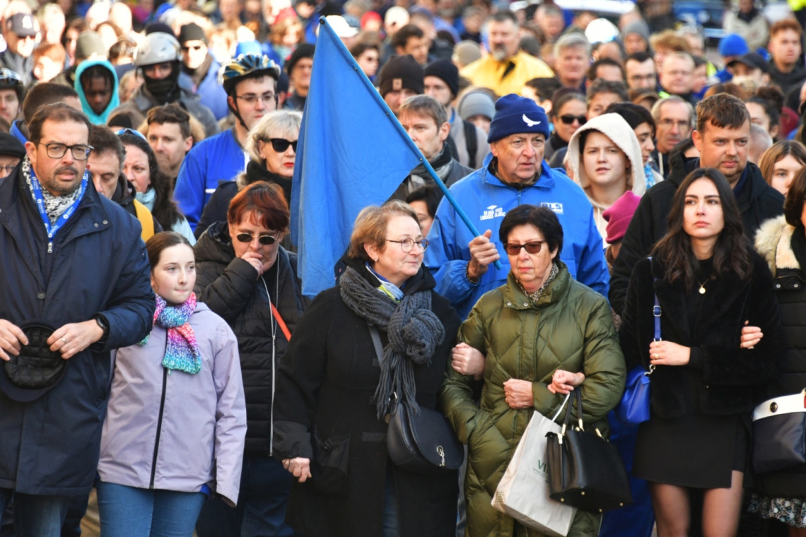 OMONDO SOCIÉTÉ - Limoges : une "marche bleue" en hommage à un cycliste emblématique renversé