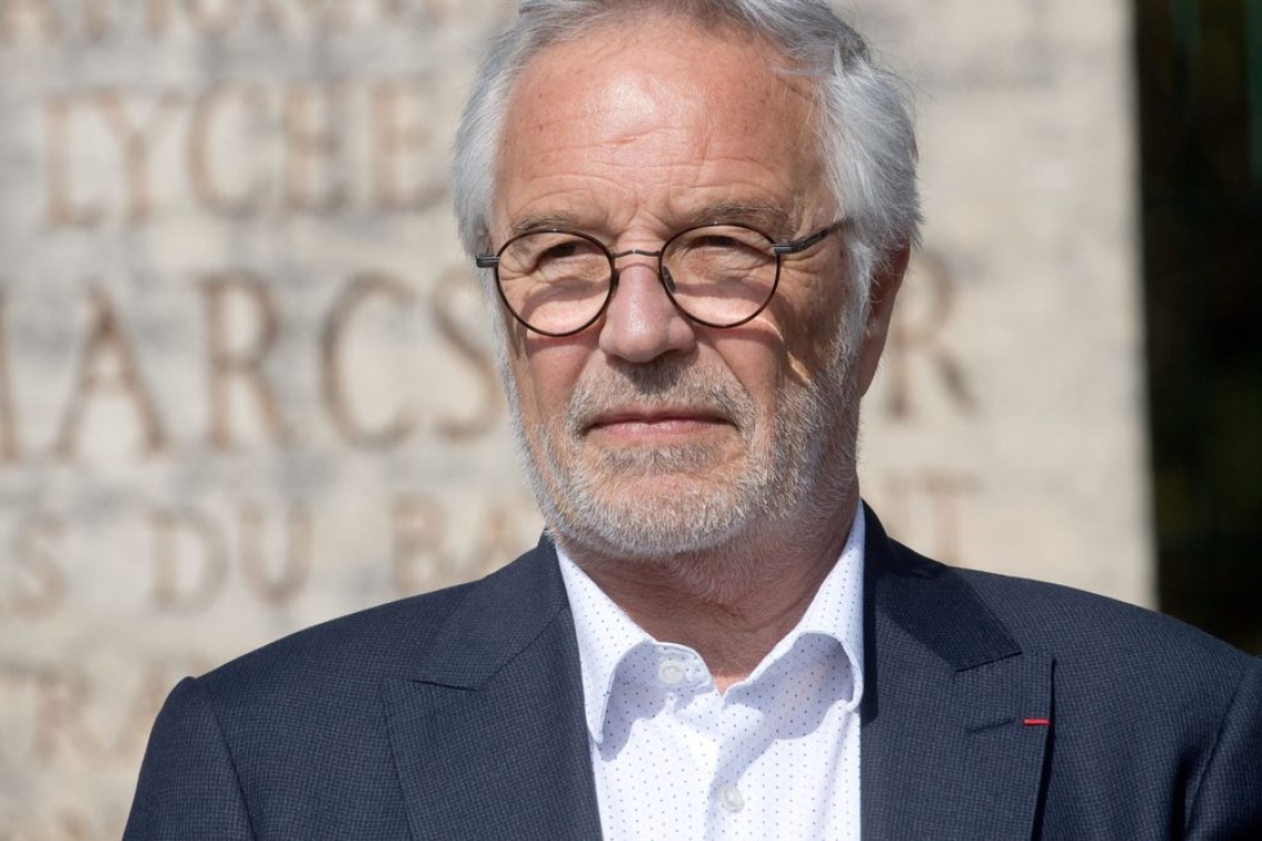 OMONDO POLITIQUE - L'ancien ministre François Rebsamen quitte la mairie de Dijon après 23 ans à sa tête