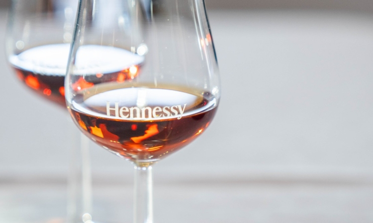 Grève des salariés de Hennessy contre un projet d'export en vrac vers la Chine