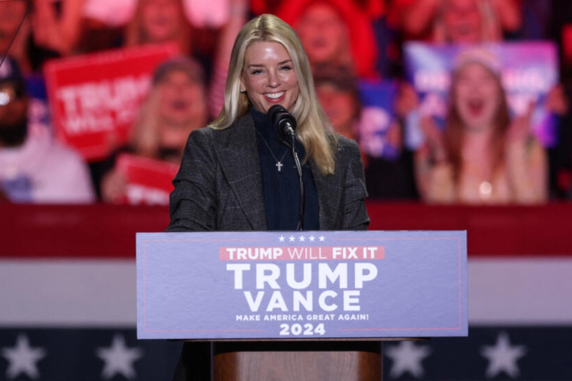 Trump nomme Pam Bondi ministre de la Justice : un choix stratégique et controversé