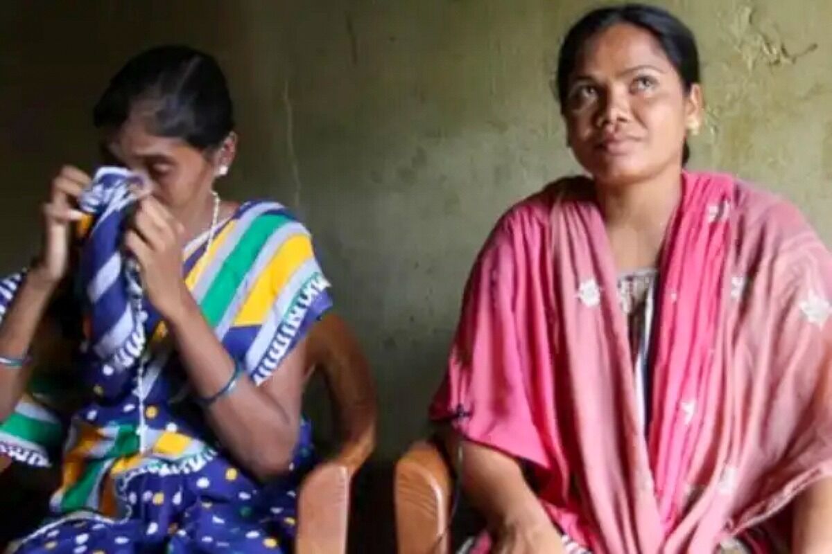 deux-femmes-qui-ont-perdu-leur-mari-durant-les-violences-dodisha.jpg