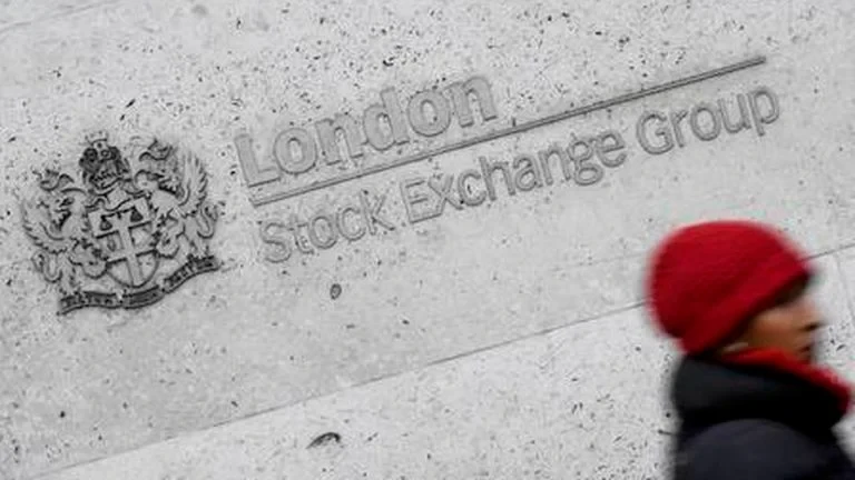 2017-01-17T183721Z_1_LYNXMPED0G1EL_RTROPTP_2_BRITAIN-LONDON-STOCK-EXCHANGE.webp