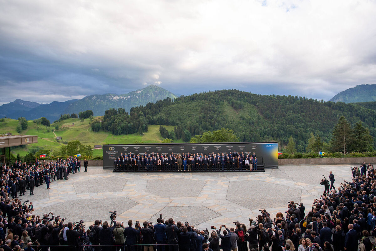 Swiss Federal President Viola Amherd, Ukrainian President Volodymyr Zelenskiy, U.S. Vice President Kamala Harris, Canadian Prime Minister Justin Trudeau, European Commission President Ursula von der Leyen, European Council President Charles Michel, British Prime Minister Rishi Sunak, French President Emmanuel Macron, German Chancellor Olaf Scholz, Dutch Prime Minister Mark Rutte, Portuguese President Marcelo Rebelo de Sousa, Croatian Prime Minister Andrej Plenkovic, Greek Prime Minister Kyriakos Mitsotakis, Czech President Petr Pavel, Chilean President Gabriel Boric, Argentinian President Javier Milei, Spanish Prime Minister Pedro Sanchez, Polish President Andrzej Duda and other leaders pose for a family photo, on the day of the opening ceremony of the Summit on Peace in Ukraine at the Buergenstock Resort in Stansstad near Lucerne, Switzerland, June 15, 2024. Photo via Newscom/eyepress124196/EPN/Newscom/SIPA/2406161435