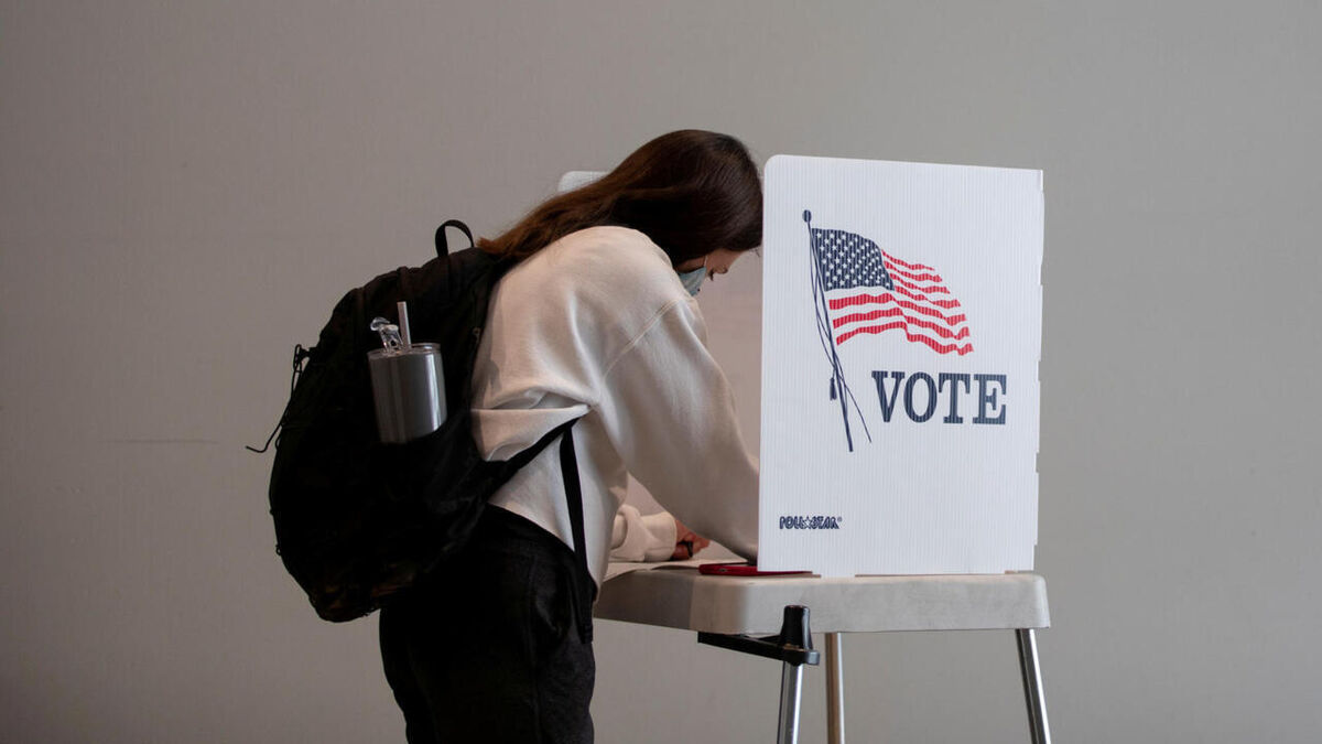 w1280-p16x9-2020-10-07T100139Z_1074037800_RC2MDJ9H6WIN_RTRMADP_3_USA-ELECTION-POLL-WATCHERS-FACTS.jpg