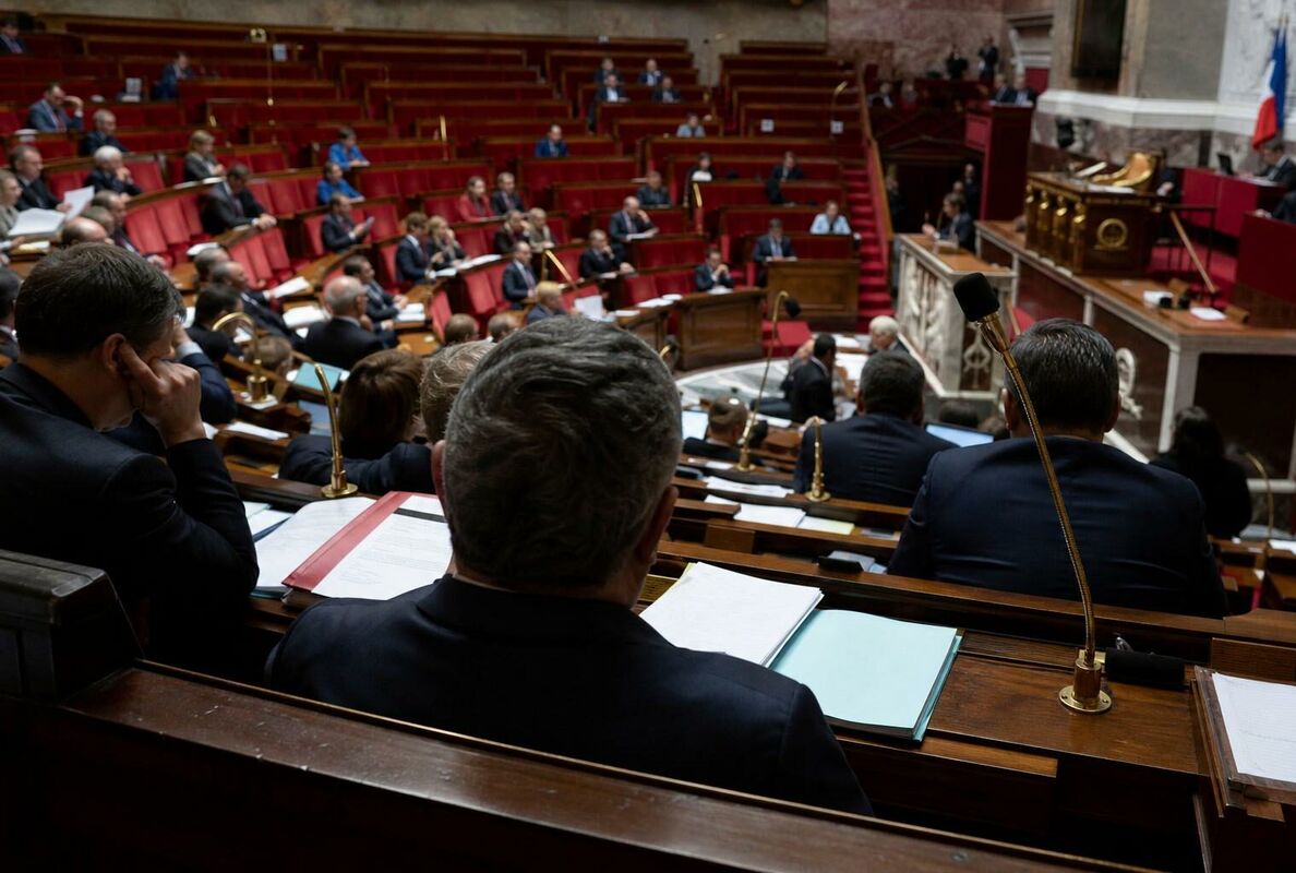 assemblee-nationale-vote-budget-armees-1520x1024_copy.jpg