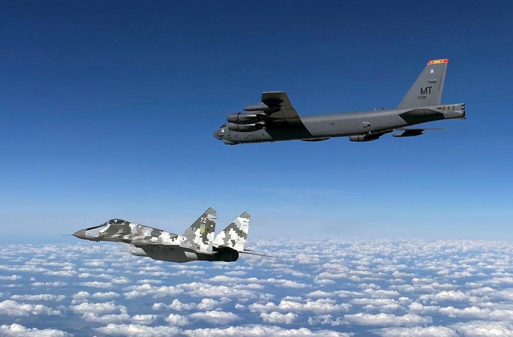 2020-09-04T201306Z_503646277_RC2VRI96P7YG_RTRMADP_3_UKRAINE-USA-MILITARY-BOMBERS-e1617721721816-1024x673.jpg