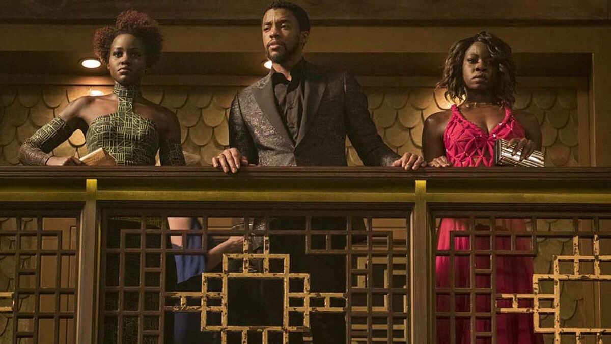 Marvel Studios' BLACK PANTHER..L to R: Marvel Studios' BLACK PANTHER..L to R: Nakia (Lupita Nyong'o), T'Challa/Black Panther (Chadwick Boseman) and Okoye (Danai Gurira)..Photo: Matt Kennedy..©Marvel Studios 2018..Photo: Matt Kennedy..©Marvel Studios 2018