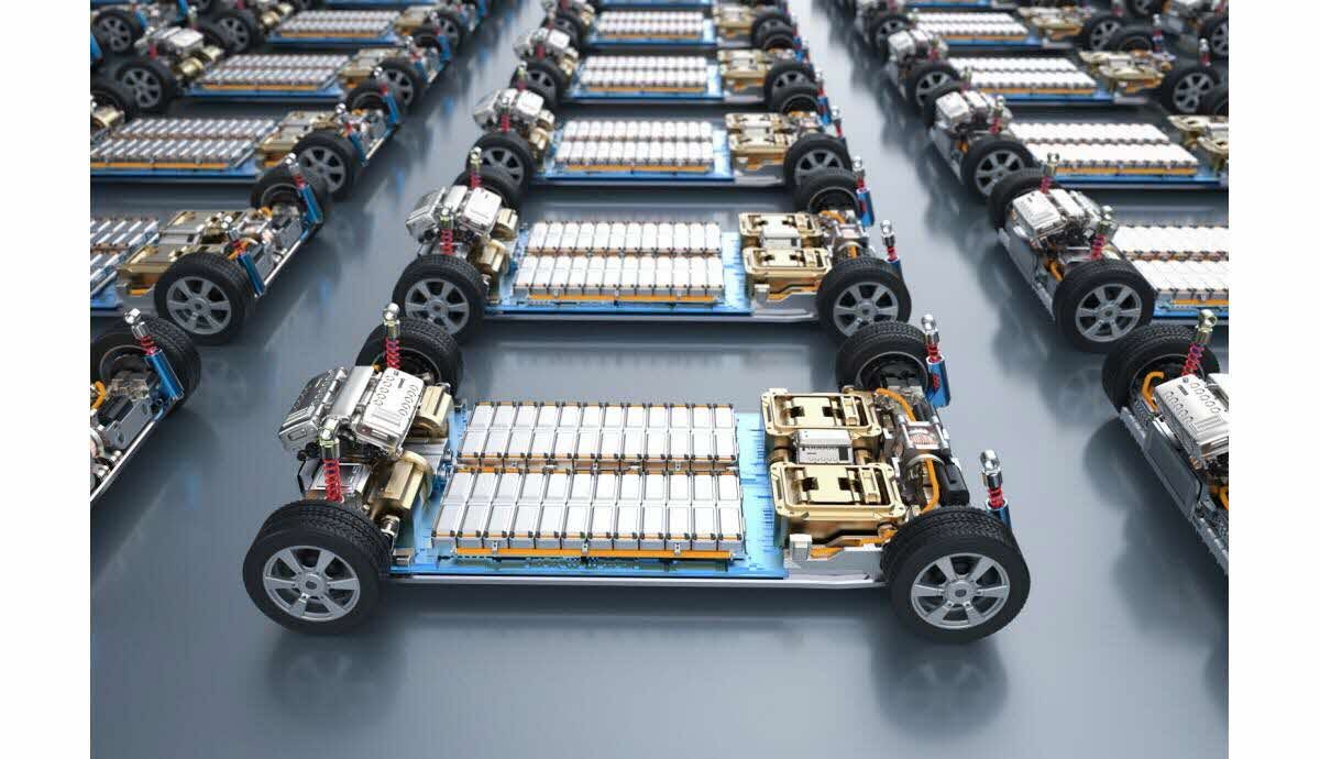 quelle-technologie-de-batterie-pour-les-voitures-electriques-un-dilemme-de-souverainete-industrielle-pour-l-europe-1732187273.jpg