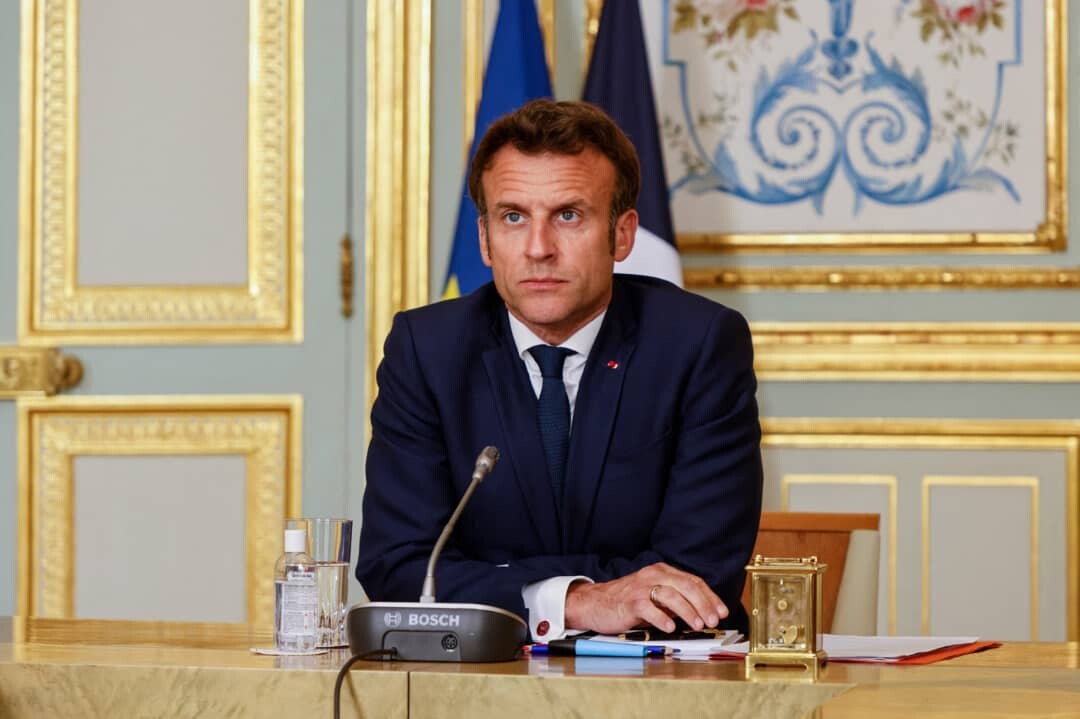 emmanuel-macron-sadresse-aux-francais-pour-discuter-de-la-situation-internationale-et-de-lukraine1741164124.jpg