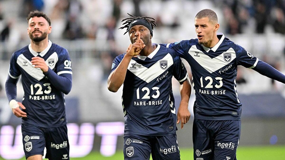 Joie de Driss Trichard Girondins de Bordeaux  et Royce Openda GAB Girondins de Bordeaux  qui vient de marquer un but durant le match de football francais en National 2 N2 Girondins de Bordeaux contre Saint Malo au Stade Atlantique de Bordeaux Sud Ouest de la France le 21  fevrier 2026    Joy of Royce Openda GAB Girondins de Bordeaux  after goal with Driss Trichard Girondins de Bordeaux  during the French National 2 football match Girondins de Bordeaux against Saint Malo at the Atlantique stadium in Bordeaux South West of France on February 21 2026//VAQUERODANIEL_DVA-3/Credit:DANIEL VAQUERO/SIPA/2602211840