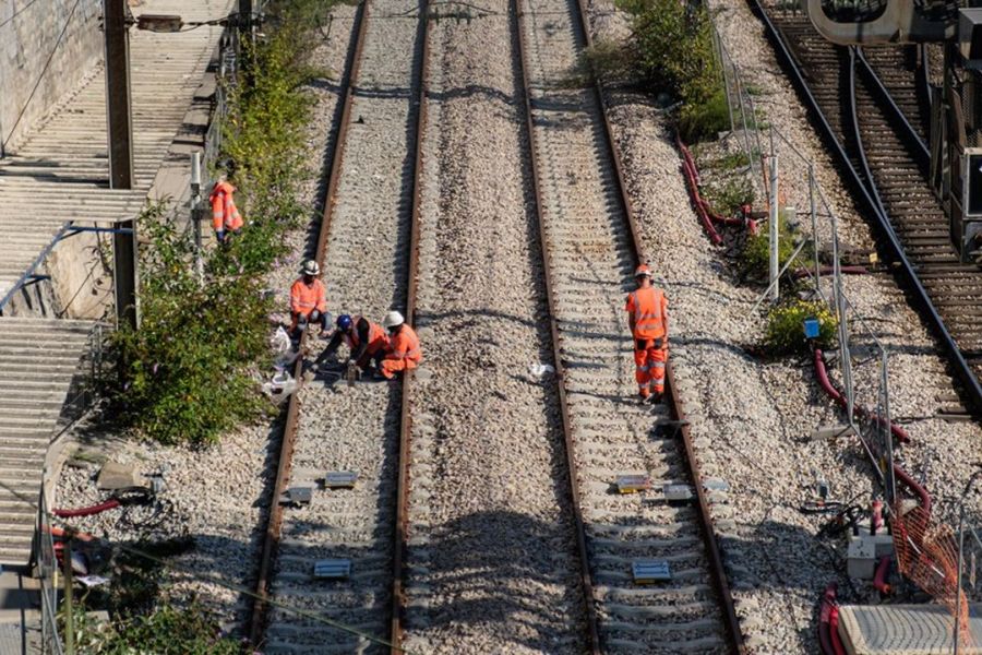 SNCF : Contrat d'un milliard d'euros pour des rails en acier recyclé, vers un rail plus vert