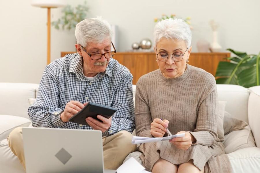 Revalorisation des retraites de base de 2,2 % en janvier : une mesure attendue pour les retraités français