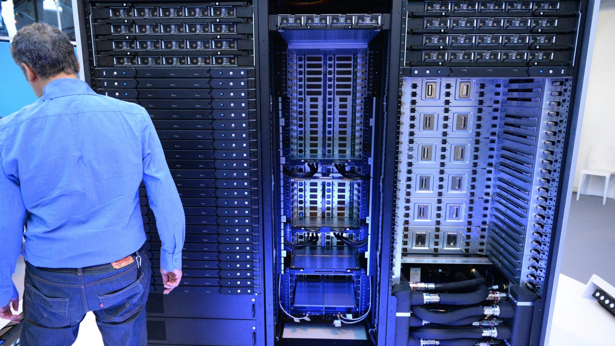 Bull & l’IA Souveraine : La France recrute 500 ingénieurs pour ses supercalculateurs