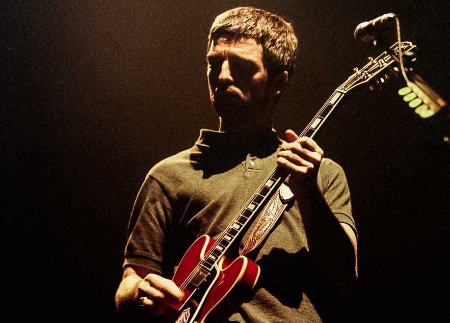 Omondo Stars et People - Oasis : une guitare de Noel Gallagher vendue aux enchères plus de 156.000 euros