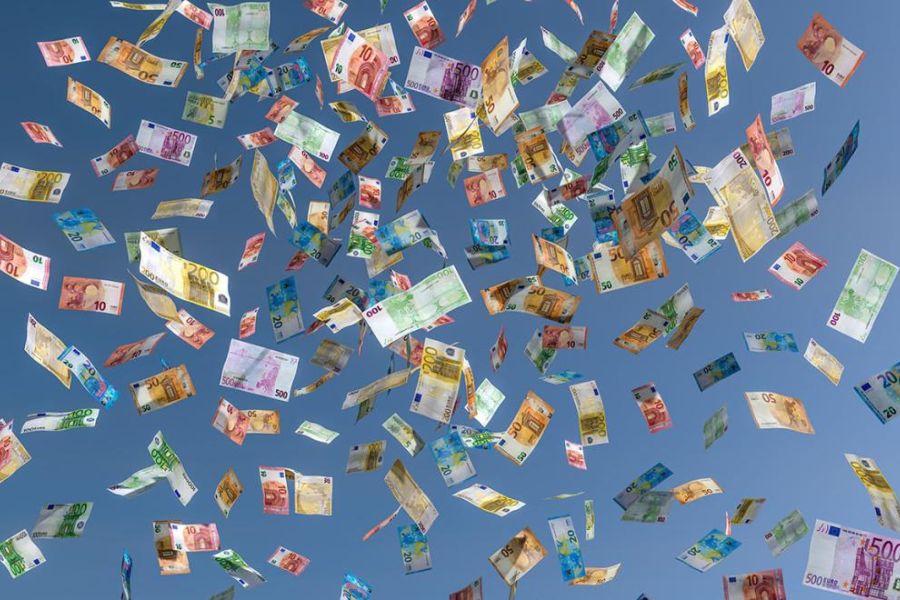 La lutte contre l'évasion fiscale : Stratégies nationales et internationales en 2025