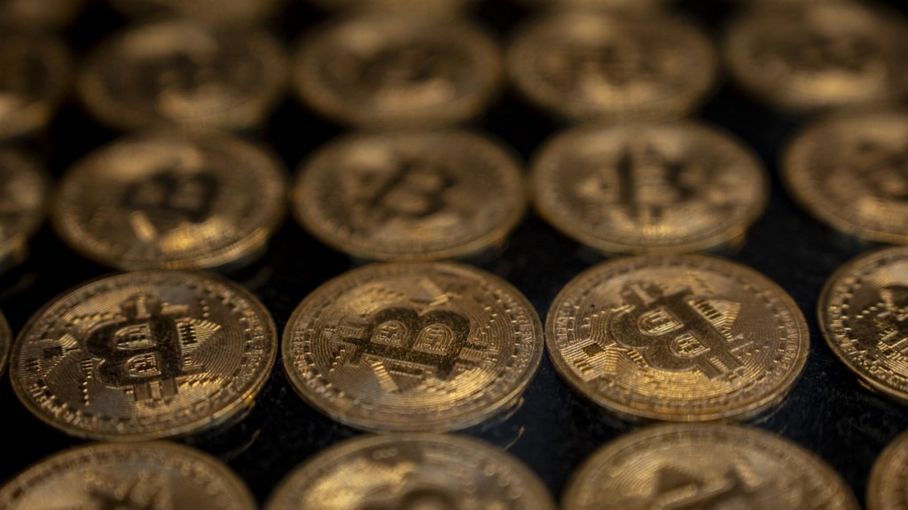 Paris : Bitcoin à 123 000 dollars, l’Europe dépassée ? Perspectives et régulation des cryptomonnaies