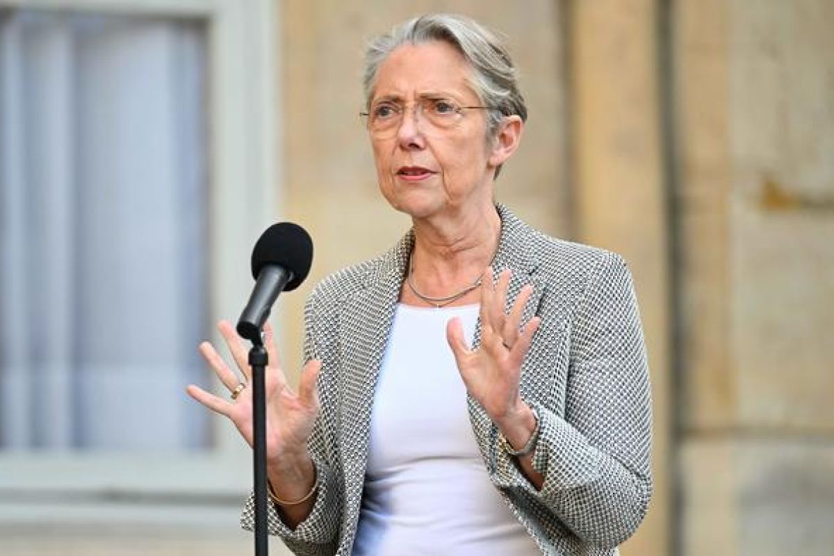 DOSSIER OMONDO ANALYSE POLITQUE : POLITIQUE ET SOCIÉTÉ LFI et le RN dans le même sac : Stratégie de clarification ou impasse démocratique ?