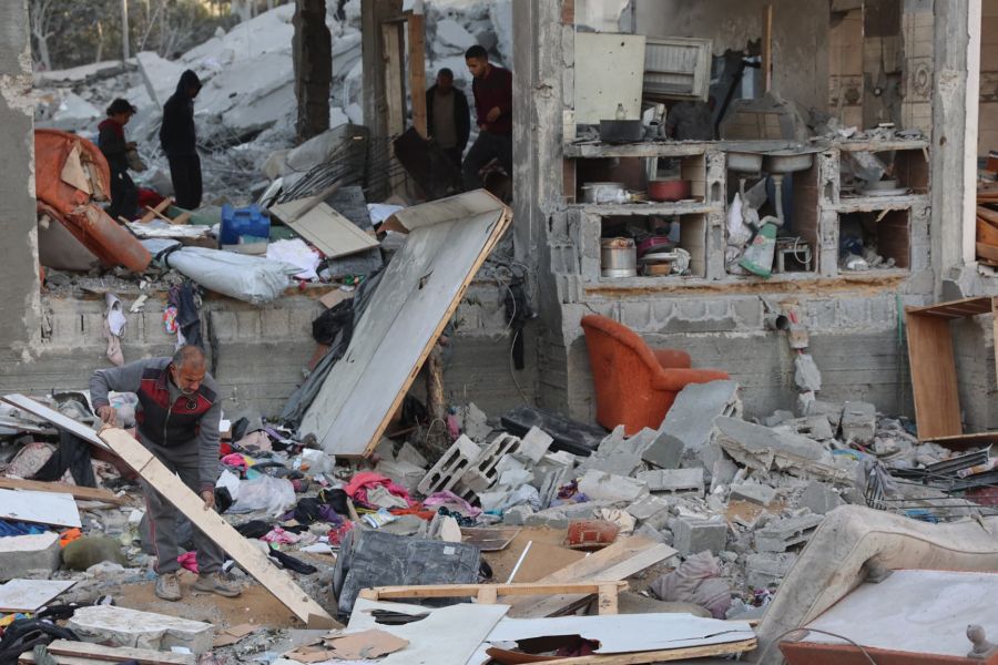 Si le Hamas continue de tirer des roquettes, Israël menace d'intensifier ses frappes sur Gaza