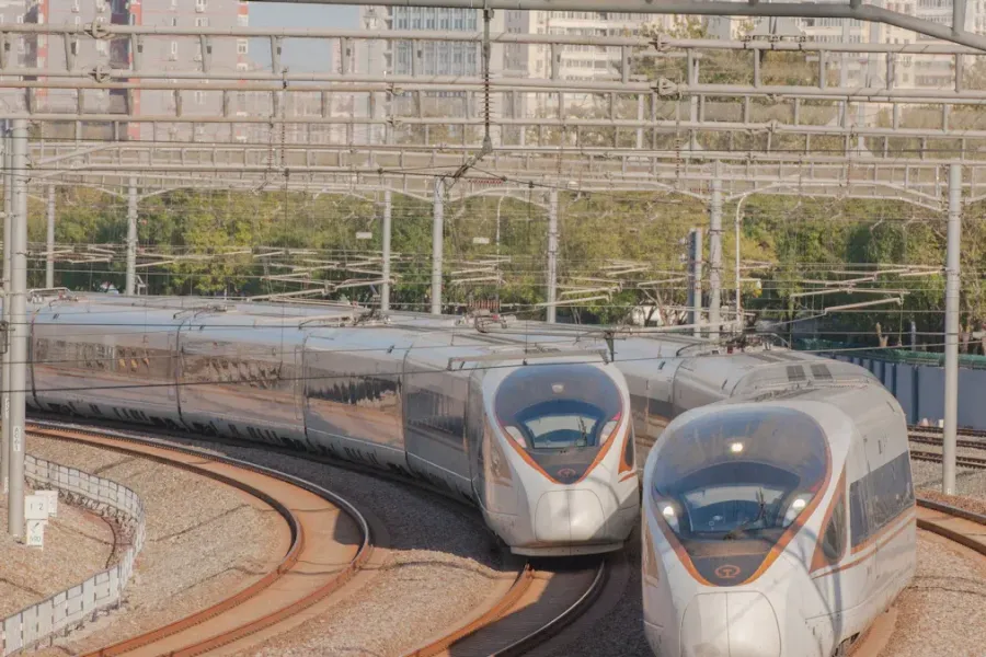 CHINE ET CORRIDORS LOGISTIQUES : LA RESTRUCTURATION DES CHAÎNES D'APPROVISIONNEMENT ET LES NOUVELLES VOIES ASIATIQUES