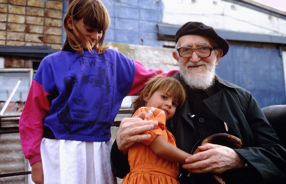 OMONDO SOCIÉTÉ - Le scandale de l'abbé Pierre ébranle les finances de sa Fondation et d'Emmaüs