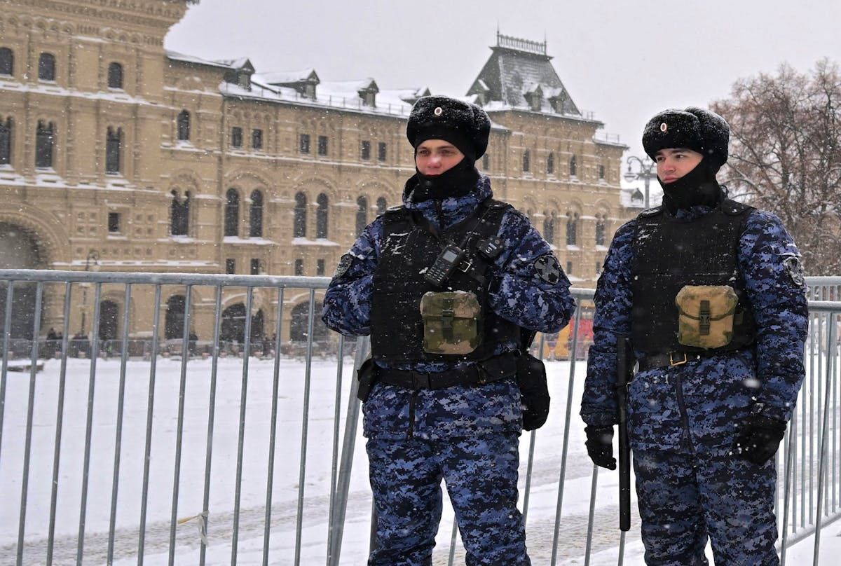 OMONDO DROITS HUMAINS - Russie : Un chanteur condamné à 5 ans et demi de prison pour critique de la guerre en Ukraine