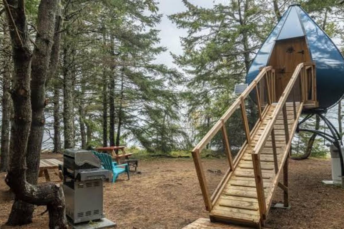 Aménagement du Territoire au Canada : Valorisation des Parcs Nationaux et Tourisme Écoresponsable