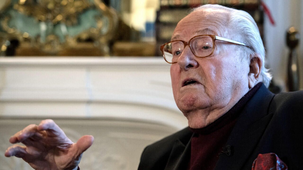 Jean-Marie Le Pen : Décès d'une figure controversée qui a marqué la Ve République