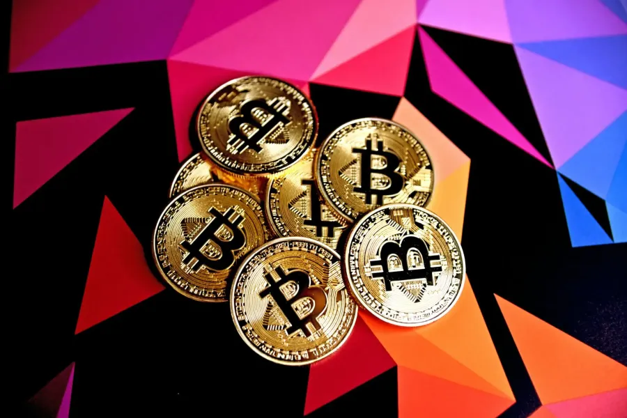 Régulation des crypto-actifs dans l'UE : Renforcement historique des obligations des plateformes