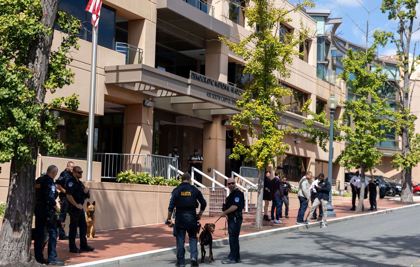 Alerte à la bombe au siège du Parti démocrate à Washington, enquête ouverte