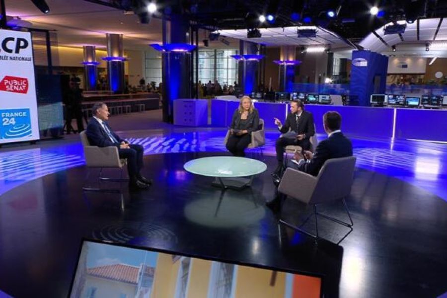 Élections en Pologne et en Roumanie : Analyse de la Consolidation des Blocs Pro-Européens sur le Flanc Est de l'Union
