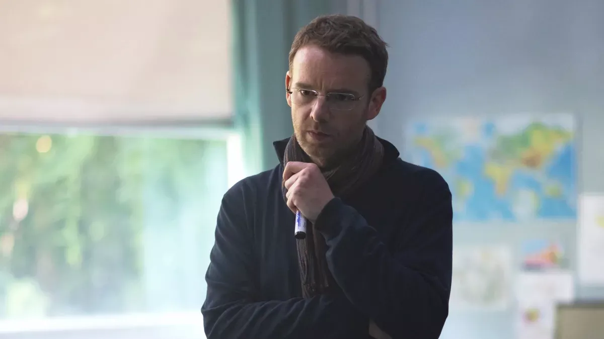 Sortie du film L'Abandon sur l'assassinat de Samuel Paty : Le débat national sur sa diffusion dans les écoles