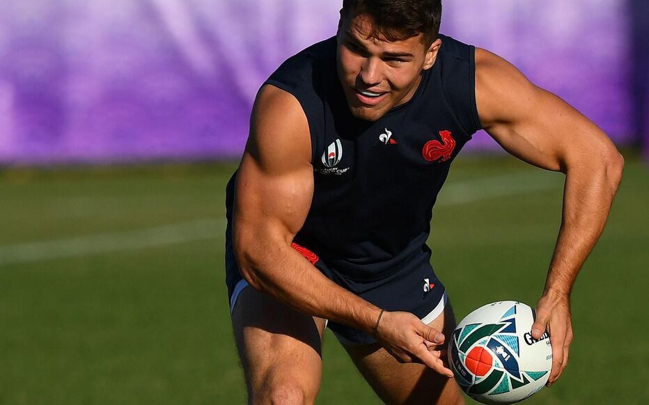 OMONDO SPORT - Antoine Dupont : un retour fracassant sur les terrains de rugby