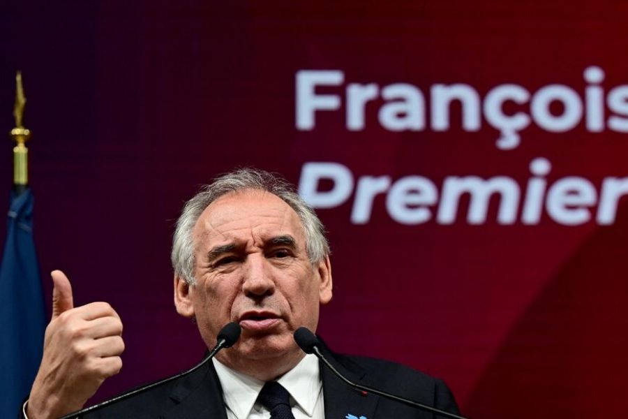 Trump et les Alcools Européens : Bayrou à l'Offensive - La France Va-t-Elle Plier Face à l'Amérique ?