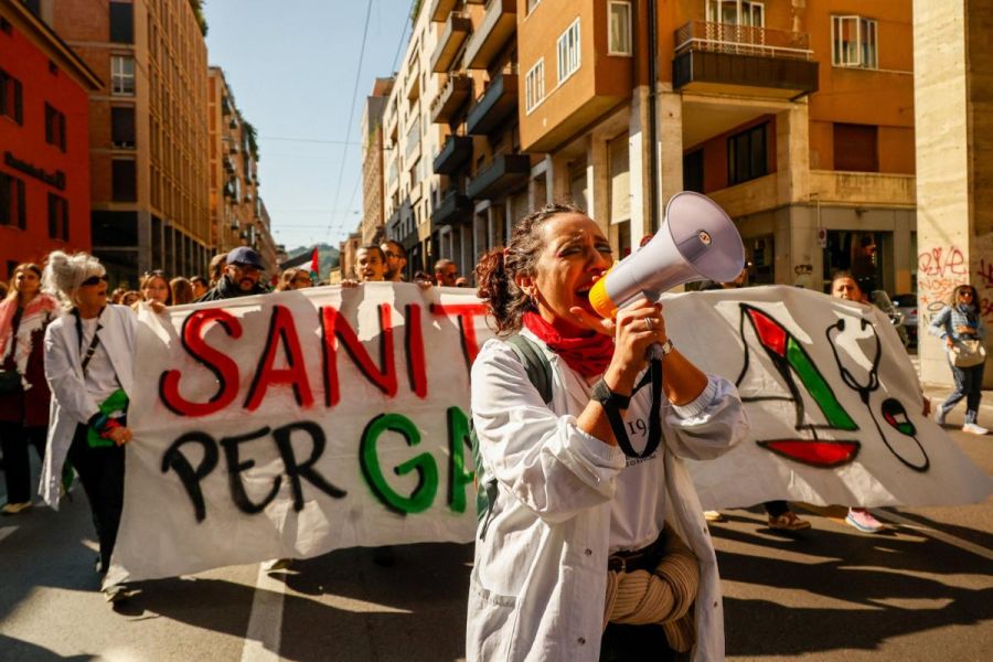Manifestations massives en Italie : soutien intense à la Palestine et tensions à Udine