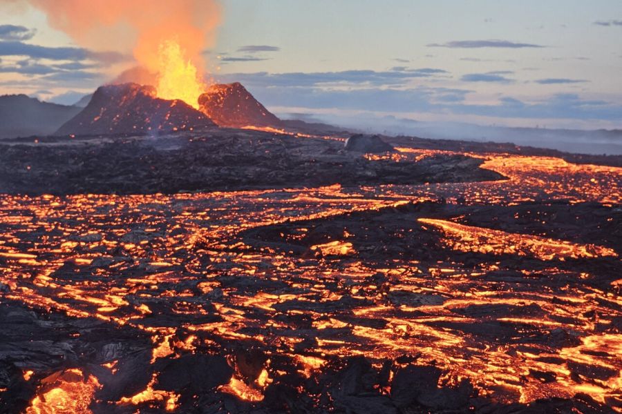 Éruption volcanique en Islande : la septième en un an soulève des inquiétudes sur l'activité sismique croissante