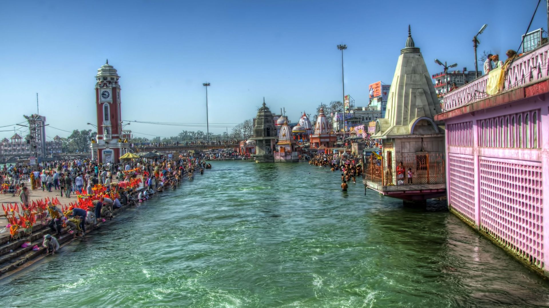 Le Boom du Tourisme Spirituel à Varanasi : Le Soft Power du Gange