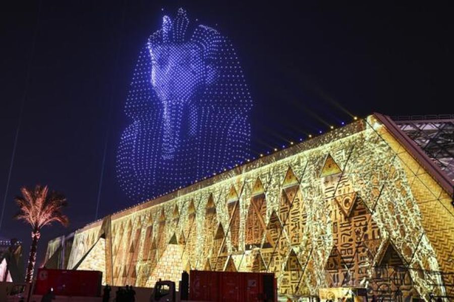 Le Grand Musée Égyptien : Un Pharaon de Verre, Enjeu de Soft Power et de Tourisme Culturel International.