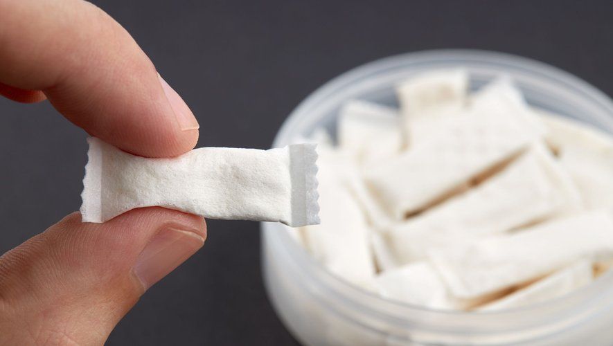 OMONDO SANTÉ - Interdiction des sachets de nicotine en France : mesures gouvernementales contre l'addiction