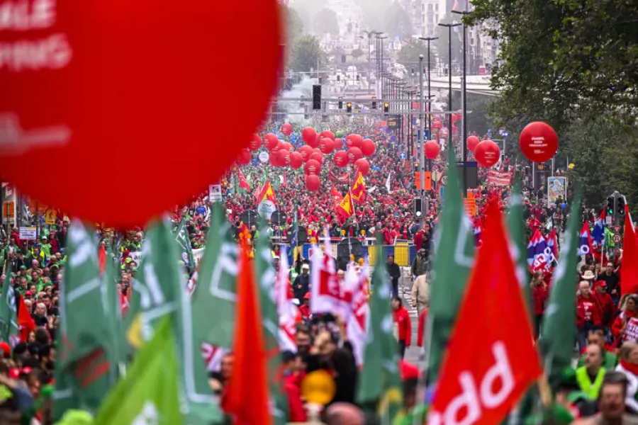 Le 14 octobre 2025, la Belgique a vécu une journée d’action sociale inédite