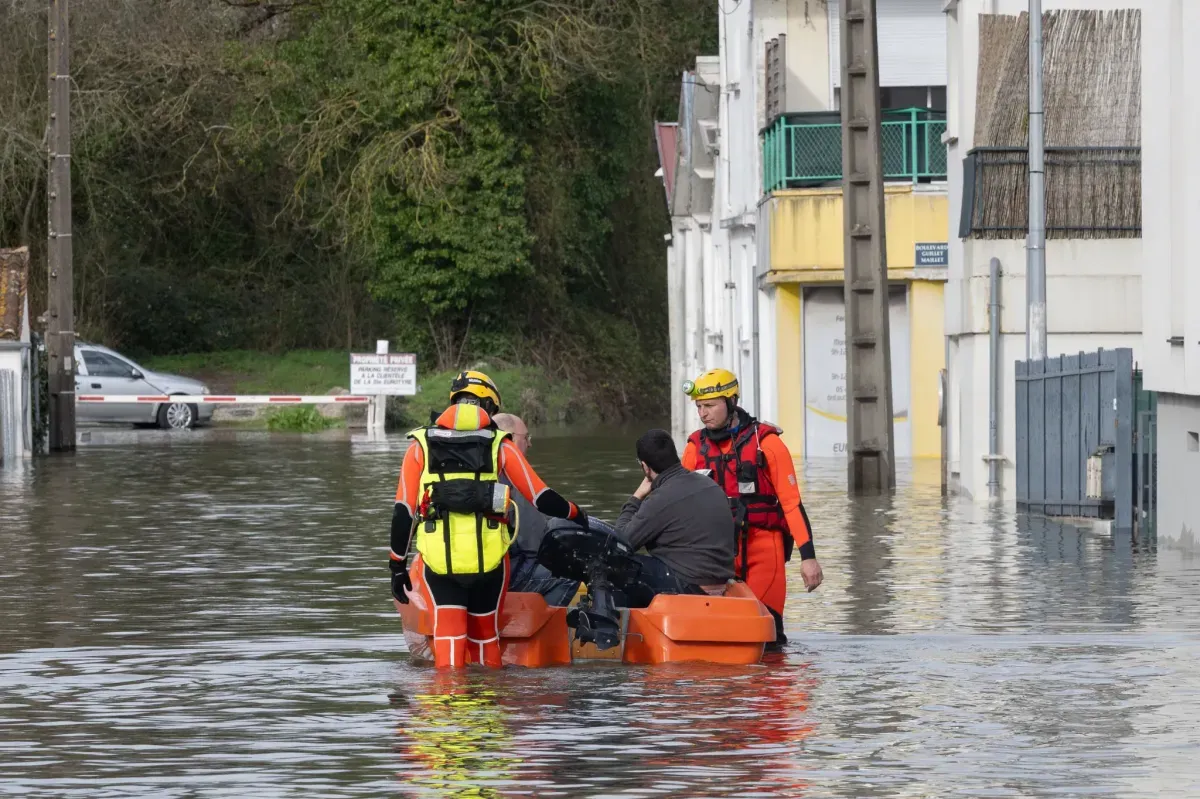 Tempête Pedro : La France de l'Ouest sous le choc d'un "Ouragan Continental"